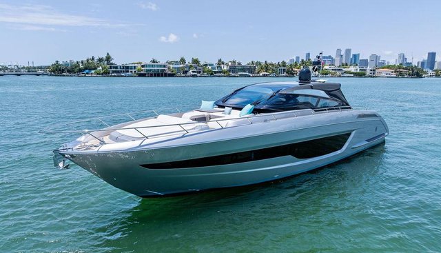 CLUB T yacht for sale 8