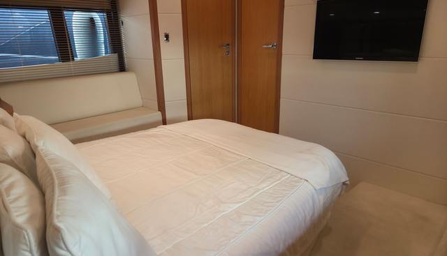 Leny Belle yacht for sale 25