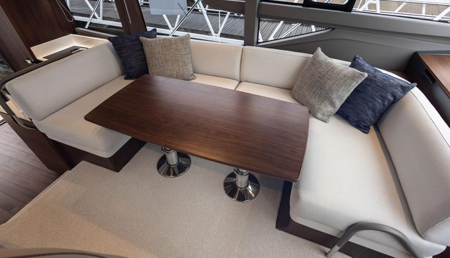 F50235 yacht for sale 4