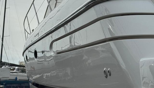 Footloose yacht for sale 27