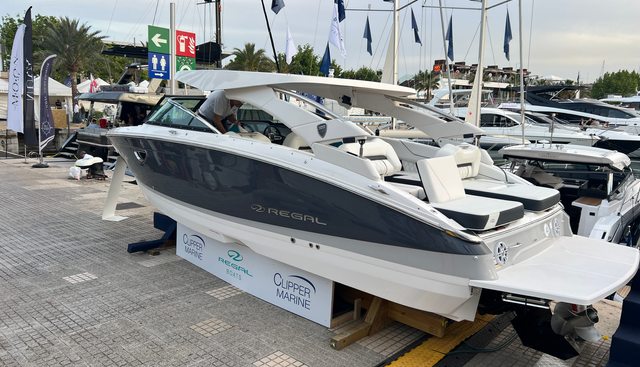 Regal LS6 yacht for sale 19