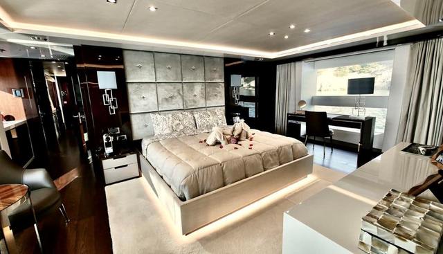Survivor 2 yacht for sale 40