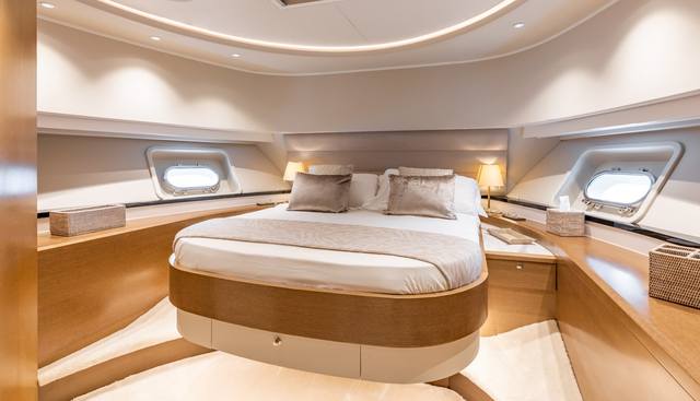 JASMINE LUNA yacht for sale 17