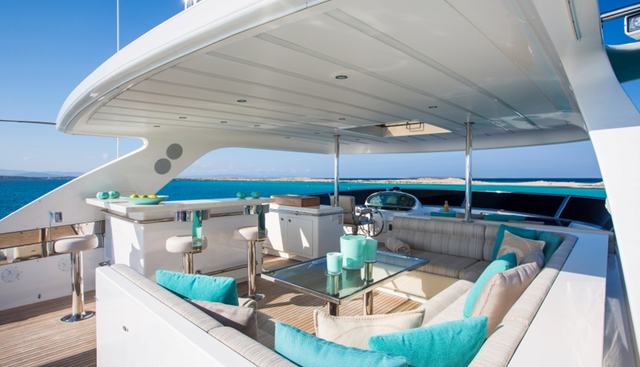 MR & MRS SMITH yacht for sale 12