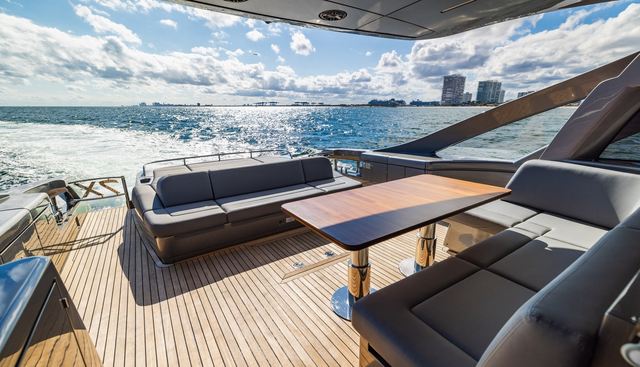 UNREEL yacht for sale 9