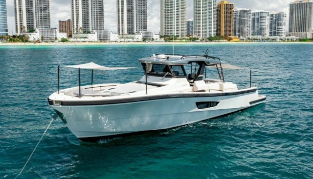 BLUEGAME 62 yacht for sale 8