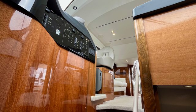 noname yacht for sale 30