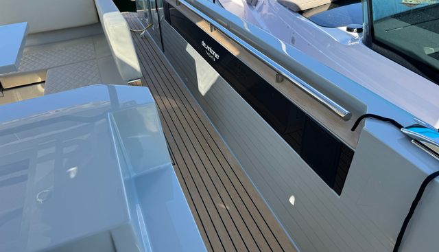 noname yacht for sale 18
