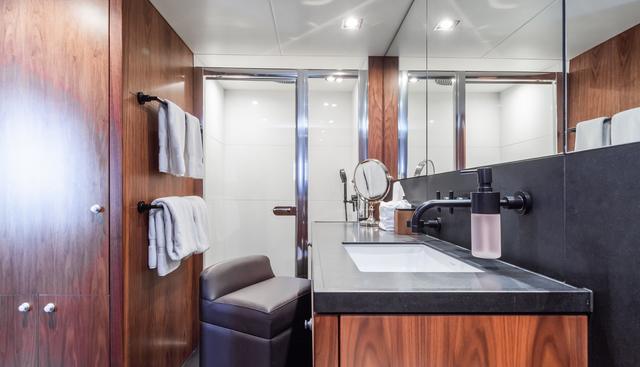 DESEO yacht for sale 22