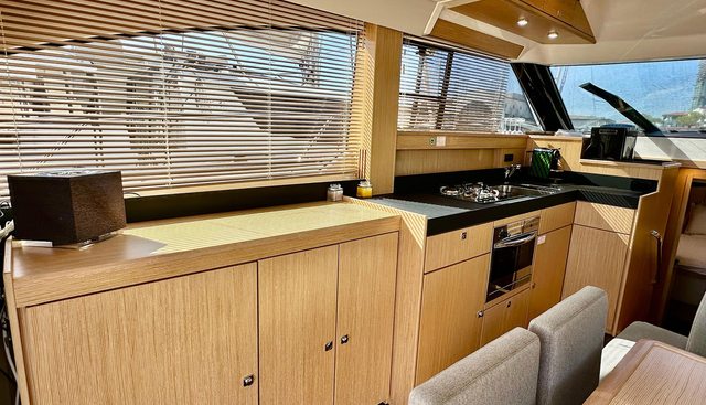 LADY V yacht for sale 19