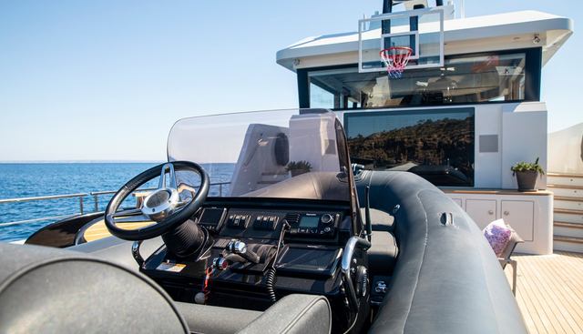 PLAYA yacht for sale 22