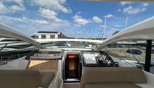 Volantis yacht for sale 19