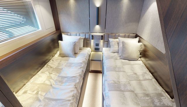 CAYETANO yacht for sale 25