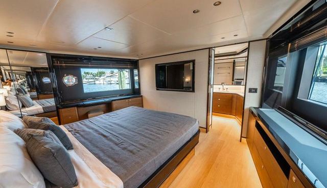 OUR TRADE yacht for sale 40