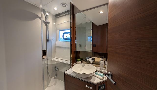 noname yacht for sale 24