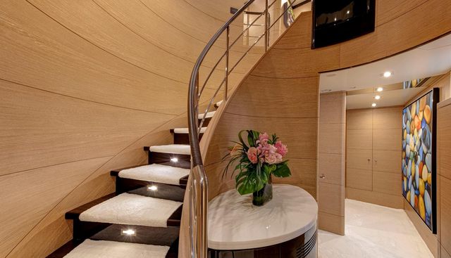 SUR LA MER yacht for sale 24