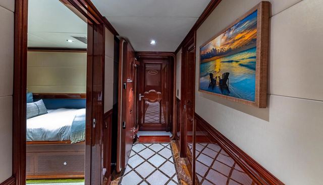 KASHMIR yacht for sale 72