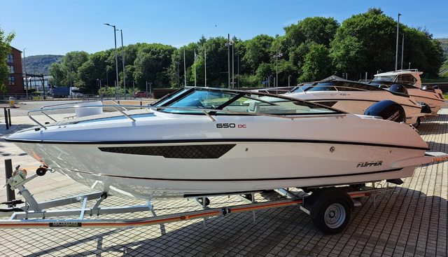F650 yacht for sale 5