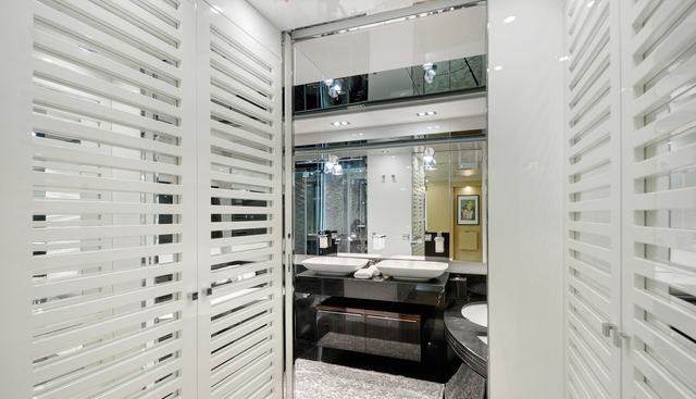 Sun yacht for sale 27