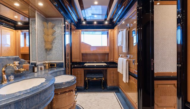 I DYNASTY yacht for sale 9
