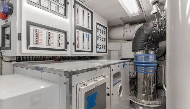 Active Octo yacht for sale 64