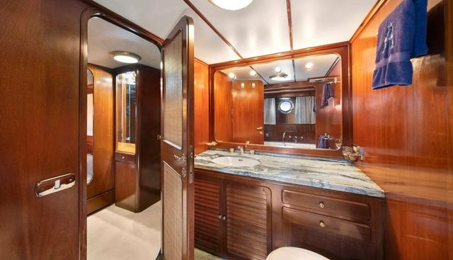 ATHINA yacht for sale 23