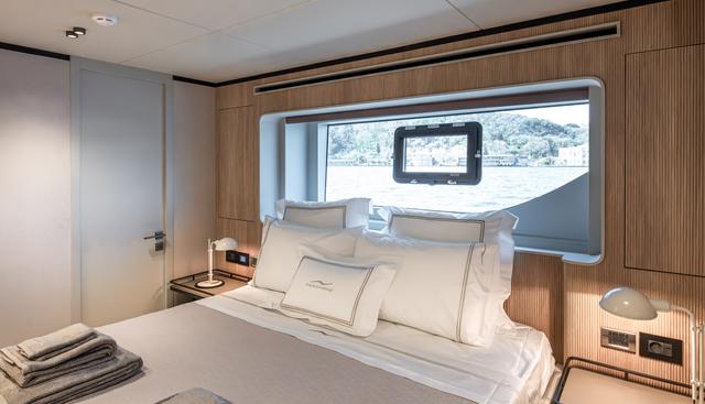 NUMARINE 30XP#3 yacht for sale 24