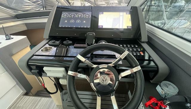 IMPULSIVE DECISION yacht for sale 14