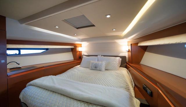 Aristocat yacht for sale 80