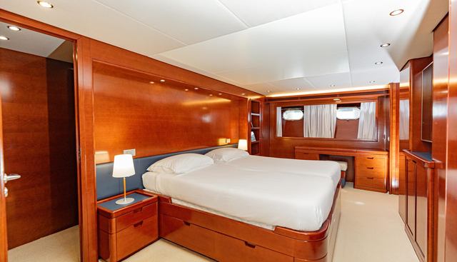 Gioia yacht for sale 14