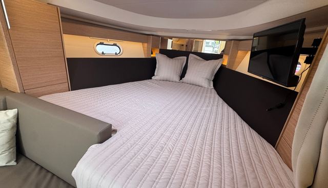 noname yacht for sale 37