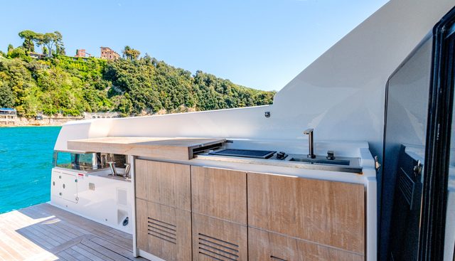 noname yacht for sale 10