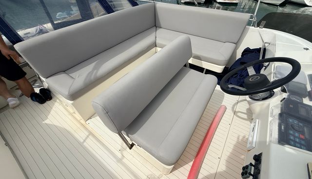 Blanc Bleu yacht for sale 20