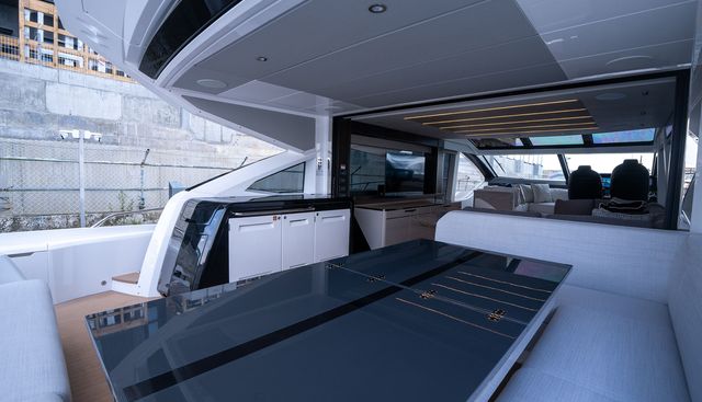 1292575 yacht for sale 12