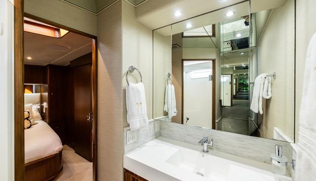Vertigo yacht for sale 23