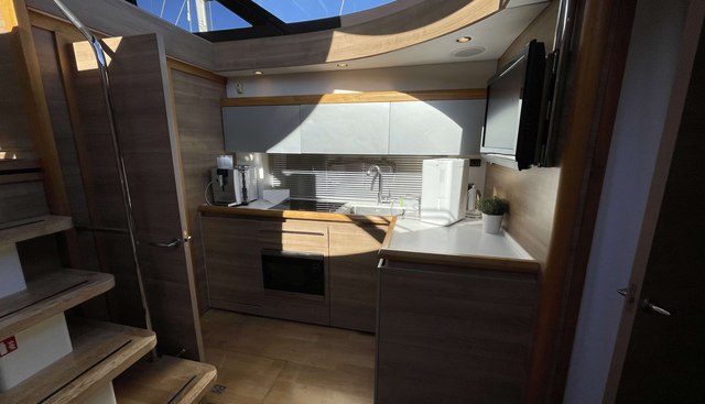 Danielanna yacht for sale 34
