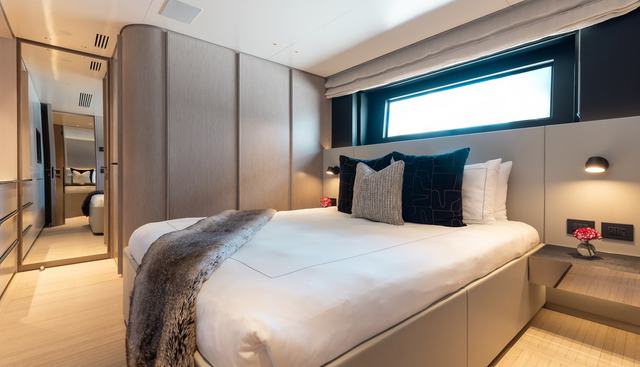 KING'S LAIR yacht for sale 24