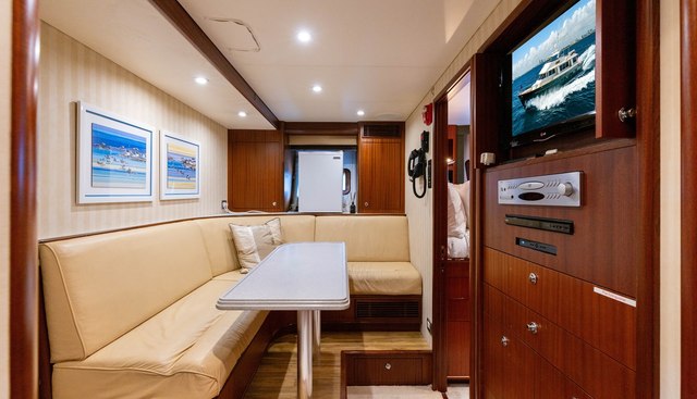 STARLIGHT yacht for sale 37