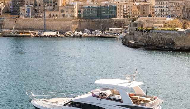 BLADE RUNNER III yacht for sale 3