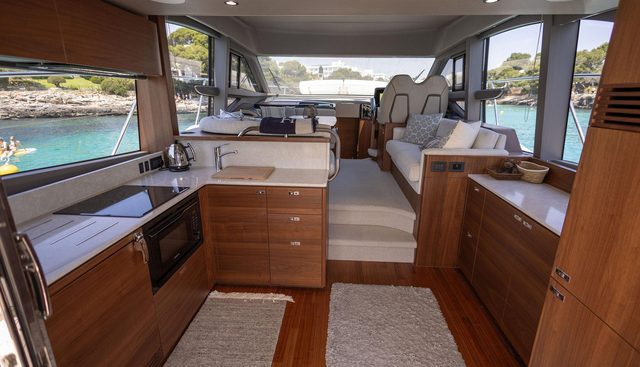 Moose yacht for sale 23