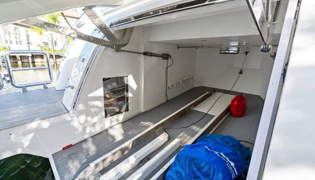 Aleniel yacht for sale 12