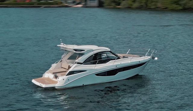 335HTS-044 yacht for sale 7