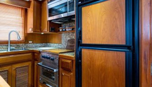 Homes yacht for sale 34