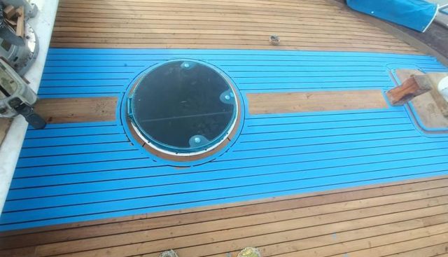 New School yacht for sale 72