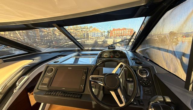 FEATHERS yacht for sale 19