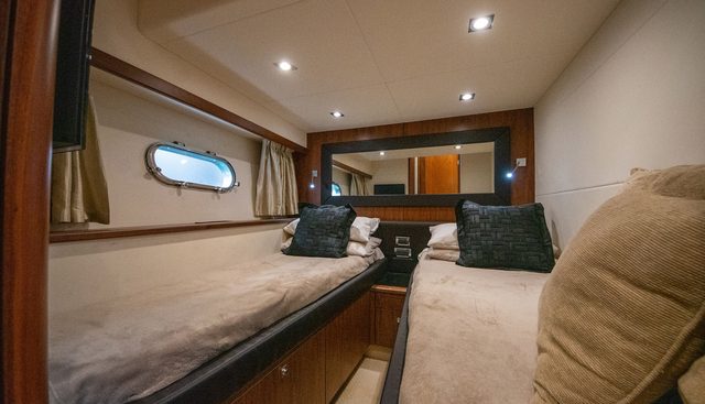 JUNIOR yacht for sale 39