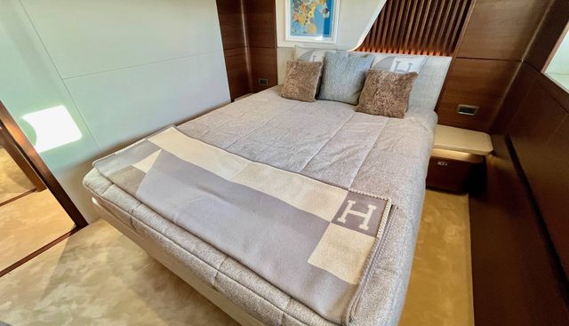 Noname yacht for sale 72