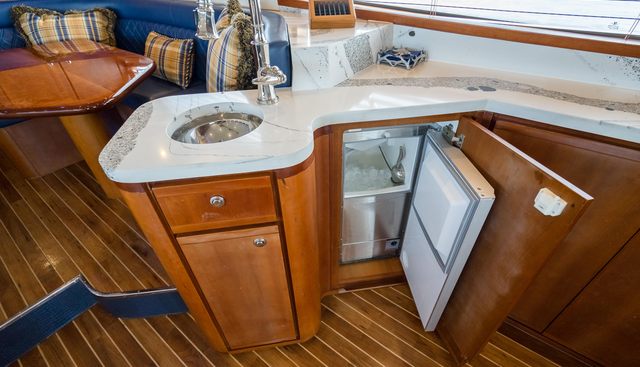 Relentless yacht for sale 39