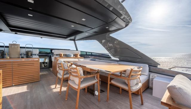 ICE OF LONDON yacht for sale 43