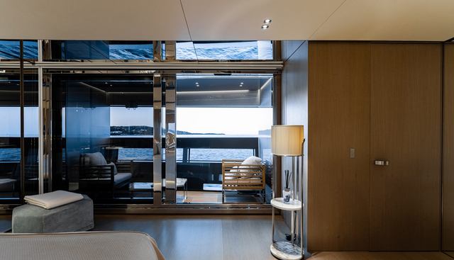 Flying Dagger III yacht for sale 19